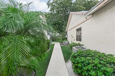 8888 Thumbwood Circle #Apt B, Boynton Beach, FL 33436 - Photo 27