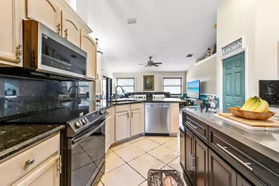 119 Fernwood Crescent, Royal Palm Beach, FL 33411 - Photo 11