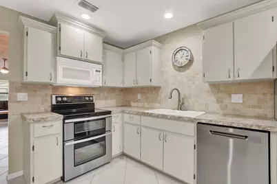 7909 SE Villa Circle, Hobe Sound, FL 33455 - Photo 15