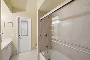 1811 NW 119th Ave, Pembroke Pines, FL 33026 - Photo 23