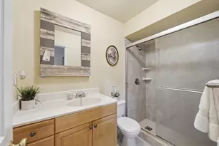 1811 NW 119th Ave, Pembroke Pines, FL 33026 - Photo 27