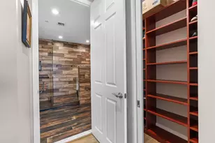 2633 NE 14th Ave, Wilton Manors, FL 33334 - Photo 31