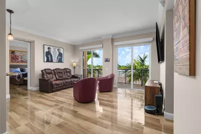 2633 NE 14th Avenue #308, Wilton Manors, FL 33334 - Photo 3