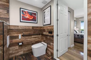 2633 NE 14th Ave, Wilton Manors, FL 33334 - Photo 25