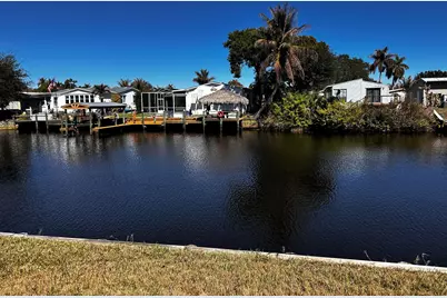 7918 SE Paradise Court, Stuart, FL 34997 - Photo 3