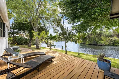 7918 SE Paradise Court, Stuart, FL 34997 - Photo 5