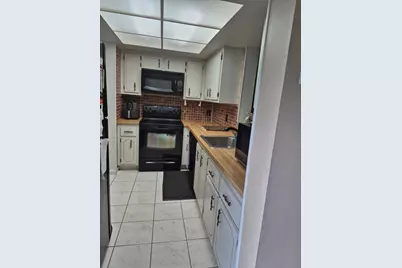 7321 NW 18th Street #105, Margate, FL 33063 - Photo 5