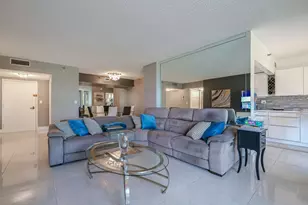 7100 Radice Ct, Lauderhill, FL 33319 - Photo 5