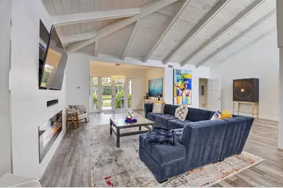 4869 Pineview Circle, Delray Beach, FL 33445 - Photo 11