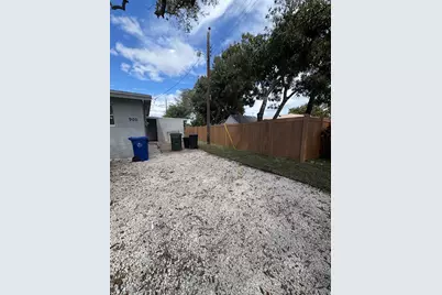 900 NW 17th Avenue #East, Fort Lauderdale, FL 33311 - Photo 21