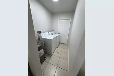 900 NW 17th Avenue #East, Fort Lauderdale, FL 33311 - Photo 5