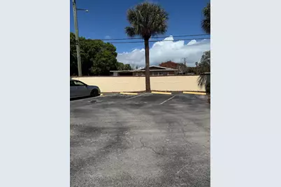 2025 Oleander Boulevard #105, Fort Pierce, FL 34982 - Photo 15