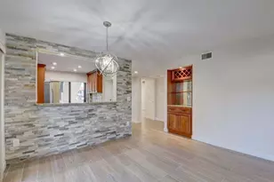400 Club Cir, Boca Raton, FL 33487 - Photo 13