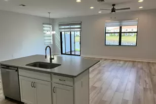 10043 Akenside Dr, Boca Raton, FL 33428 - Photo 5