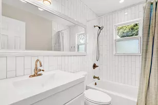 129 Village Cir, Jupiter, FL 33458 - Photo 15