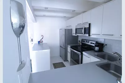 465 Paradise Isle Boulevard #305, Hallandale Beach, FL 33009 - Photo 3