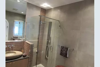 185 Palm Avenue, Miami Beach, FL 33139 - Photo 23