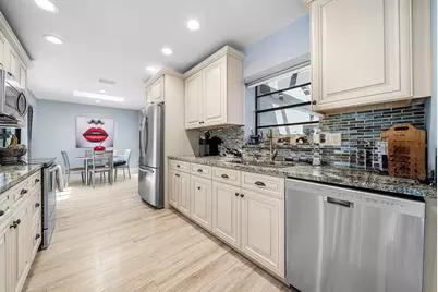 86 Cambridge Lane, Boynton Beach, FL 33436 - Photo 9