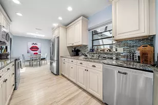 86 Cambridge Ln, Boynton Beach, FL 33436 - Photo 9