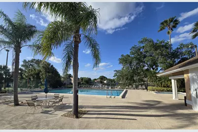 1041 Fairfax Circle W, Boynton Beach, FL 33436 - Photo 17