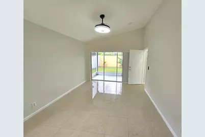 1041 Fairfax Circle W, Boynton Beach, FL 33436 - Photo 7