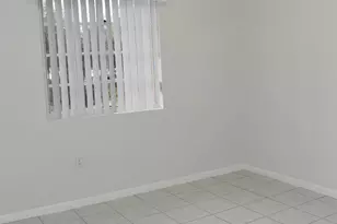 2010 Taylor St, Hollywood, FL 33020 - Photo 11