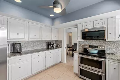 1223 SW Pepperridge Terrace, Boca Raton, FL 33486 - Photo 11