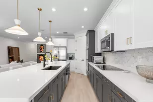 100 NW 69th Cir, Boca Raton, FL 33487 - Photo 9