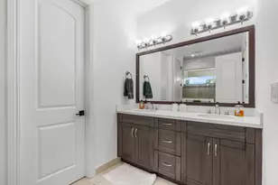 100 NW 69th Cir, Boca Raton, FL 33487 - Photo 13
