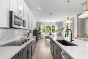 100 NW 69th Cir, Boca Raton, FL 33487 - Photo 7