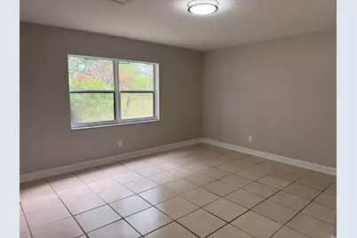 407 N 29th Street, Fort Pierce, FL 34947 - Photo 3