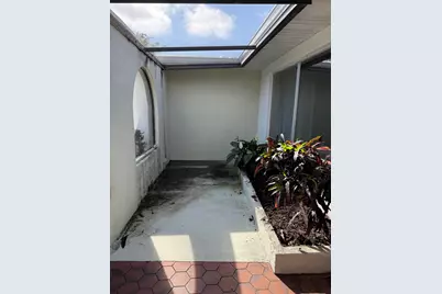 434 SE Sunnydale Lane, Port Saint Lucie, FL 34983 - Photo 3