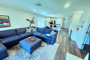 5 Stratford Dr E, Boynton Beach, FL 33436 - Photo 9