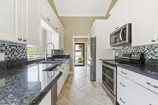 2890 Gettysburg Ln, West Palm Beach, FL 33409 - Photo 21