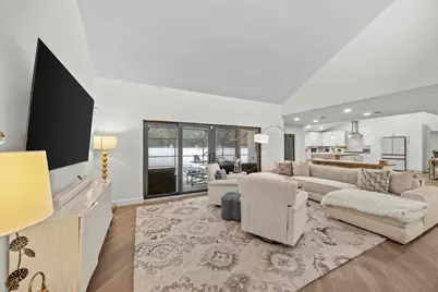 845 NE Mulberry Drive, Boca Raton, FL 33487 - Photo 9