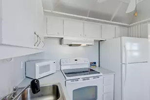 680 W Horizons, Boynton Beach, FL 33435 - Photo 19