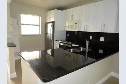 7113 Golf Colony Court #106, Lake Worth, FL 33467 - Photo 3