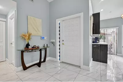 2683 Emerald Way N, Deerfield Beach, FL 33442 - Photo 3
