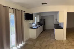 11180 NW 35th St, Coral Springs, FL 33065 - Photo 3