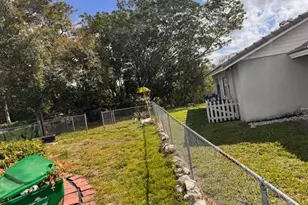 11180 NW 35th St, Coral Springs, FL 33065 - Photo 15