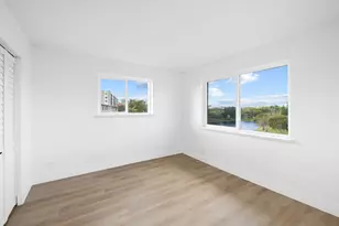 2106 S Cypress Bend Dr, Pompano Beach, FL 33069 - Photo 5