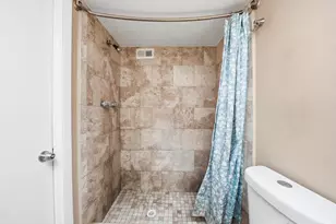 16850 S Glades Dr, North Miami Beach, FL 33162 - Photo 17