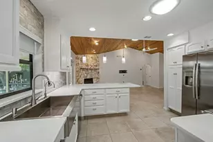 5592 SE Lamay Dr, Stuart, FL 34997 - Photo 7