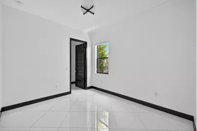 15800 NW 88th Avenue, Miami Lakes, FL 33018 - Photo 27