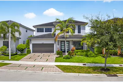 15800 NW 88th Avenue, Miami Lakes, FL 33018 - Photo 3