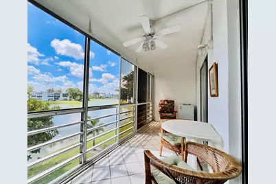 314 Wellington D, West Palm Beach, FL 33417 - Photo 11