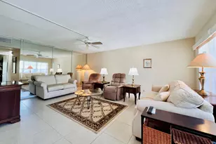 314 Wellington D, West Palm Beach, FL 33417 - Photo 7