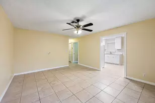 9423 SW 52nd Ct, Cooper City, FL 33328 - Photo 5