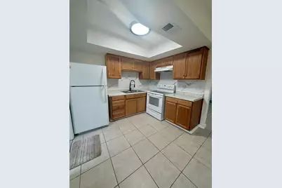 337 SE 12th Avenue #A-b, Pompano Beach, FL 33060 - Photo 3