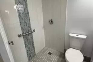 105 E Coventry E, West Palm Beach, FL 33417 - Photo 5